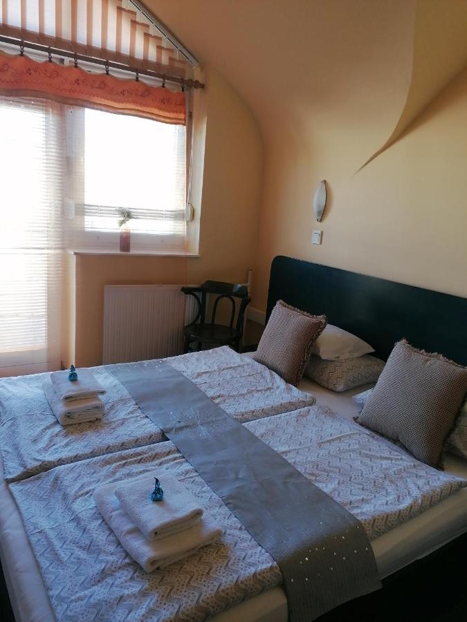 Apartamento Bianco Sopron Exterior foto